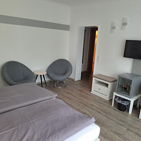 Hotel Angerland Garni ราทิงเงน ภายนอก รูปภาพ
