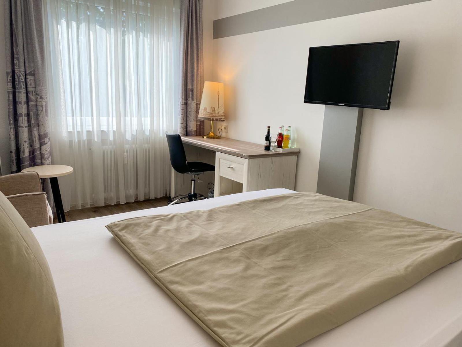 Hotel Angerland Garni ราทิงเงน ภายนอก รูปภาพ