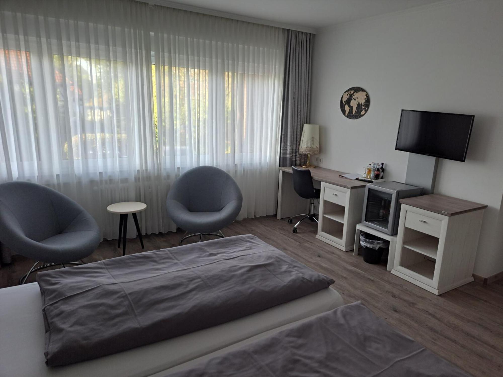 Hotel Angerland Garni ราทิงเงน ภายนอก รูปภาพ