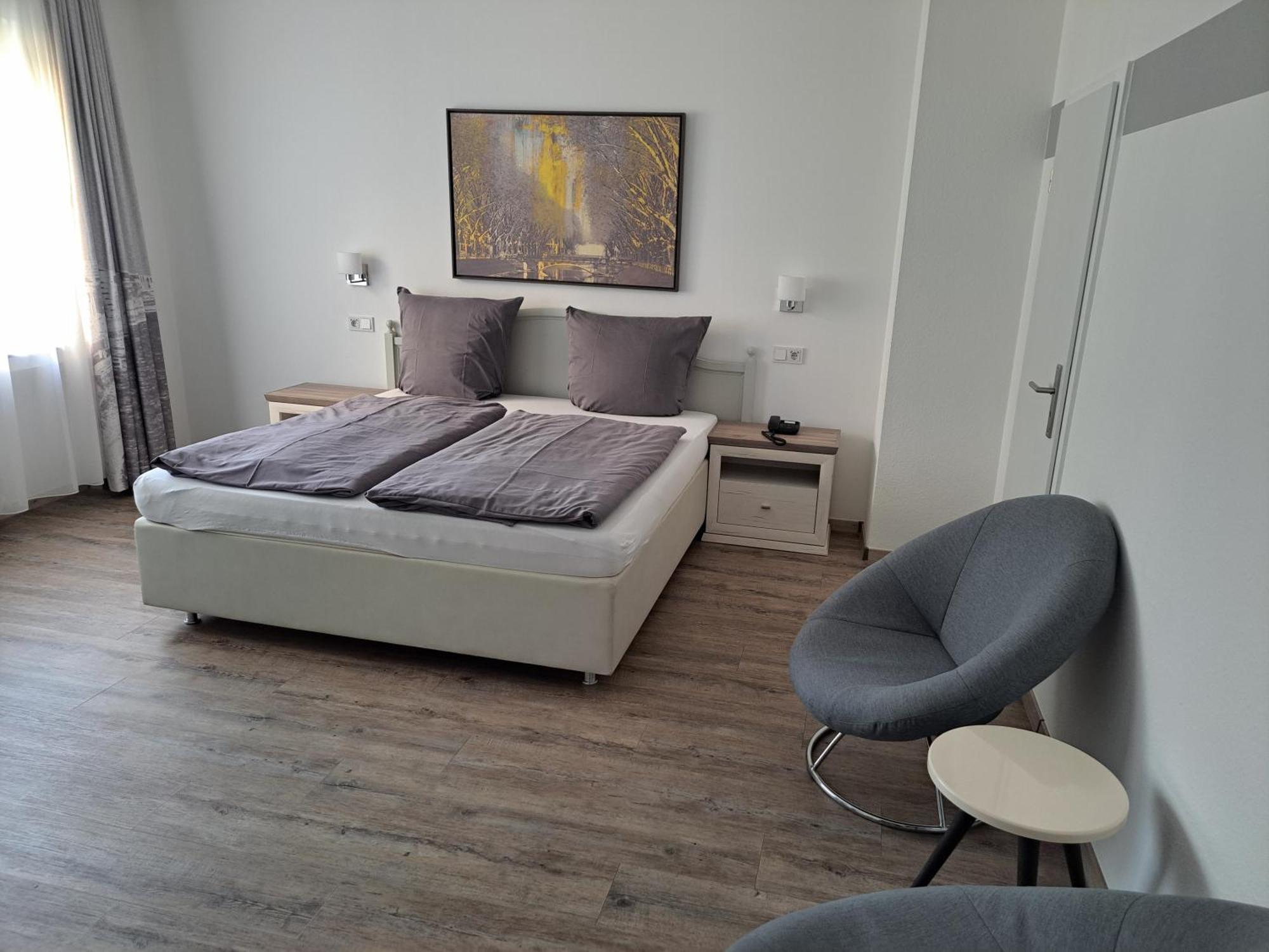 Hotel Angerland Garni ราทิงเงน ภายนอก รูปภาพ